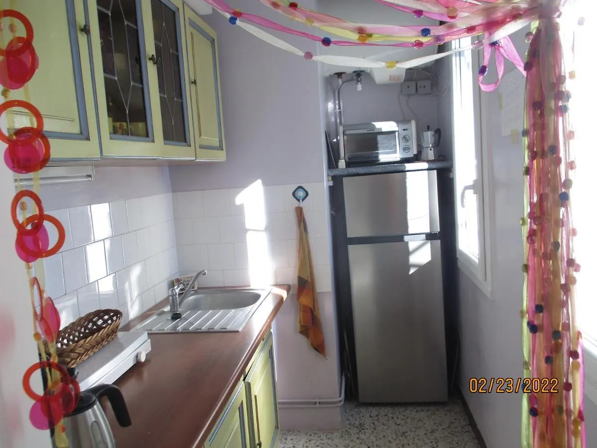 Holiday home Mazet Pleine Nature Mouries