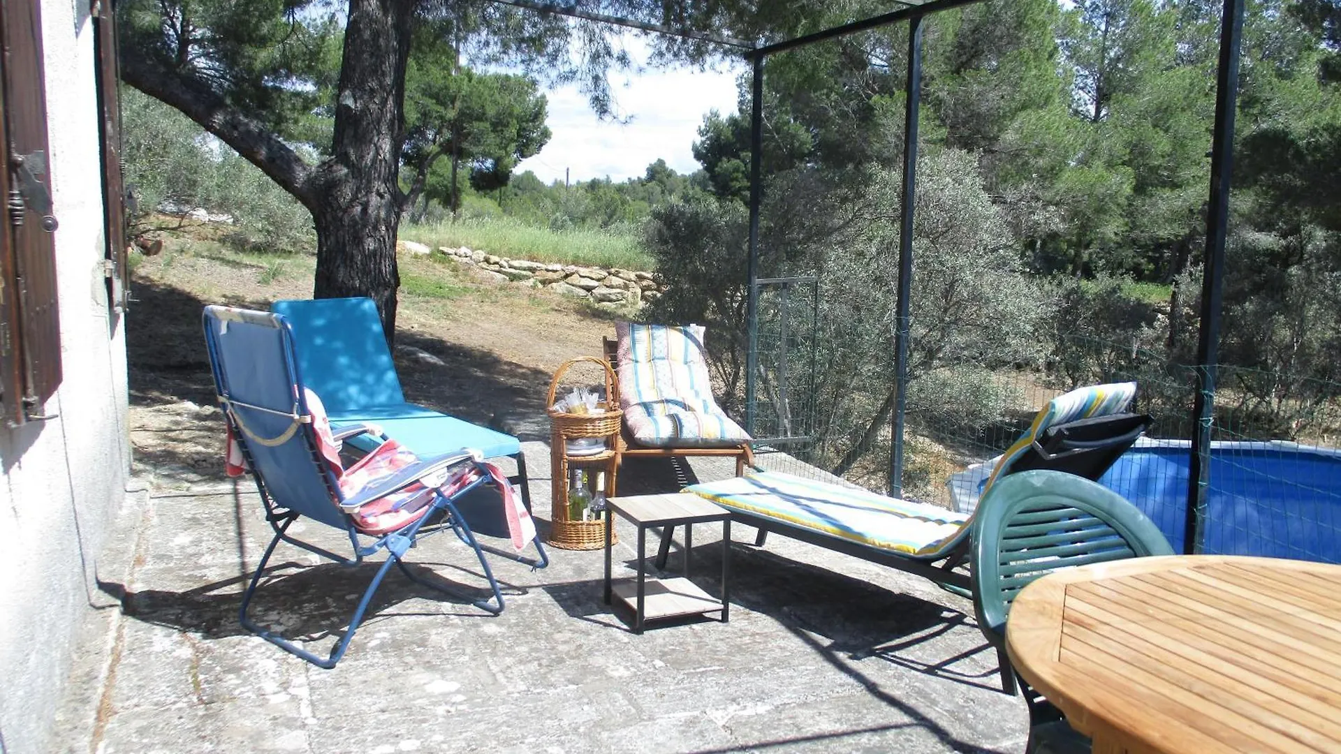 Holiday home Mazet Pleine Nature Mouries